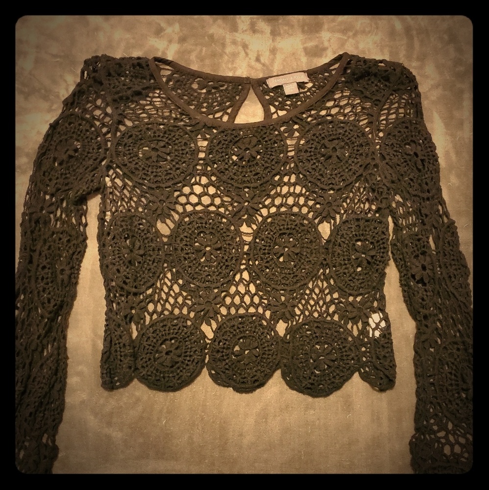 🔥Crocheted Crop Top🔥 by Kendall & Kylie   (S)